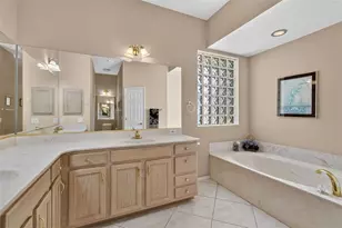 542 Loma Paseo Dr, The Villages, FL 32159 - Photo 27