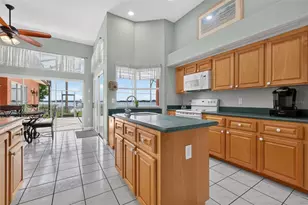 29742 Squirrel Point Rd, Tavares, FL 32778 - Photo 11