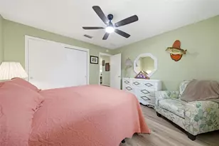 389 Seven Oaks Ln, The Villages, FL 32162 - Photo 15