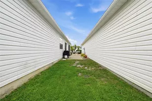 389 Seven Oaks Ln, The Villages, FL 32162 - Photo 29