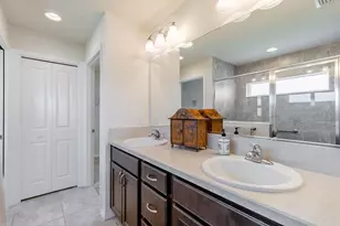 5458 Bacon Ter, The Villages, FL 32163 - Photo 5