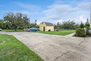 1740 Cypress Ave, Orange City, FL 32763 - Photo 43