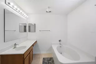 516 Cadiz Dr, Groveland, FL 34736 - Photo 19