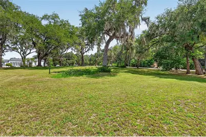 112 W McClendon Street, Lady Lake, FL 32159 - Photo 7