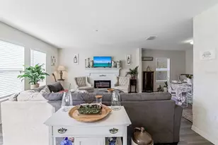 1091 Cazenovia St, Port Charlotte, FL 33952 - Photo 5