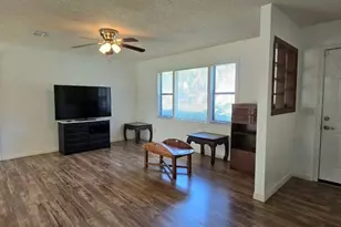 541 Sunset Ave, Umatilla, FL 32784 - Photo 9