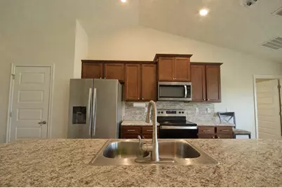 7733 Sloewood Drive, Leesburg, FL 34748 - Photo 9