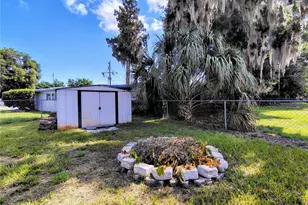 1240 Cr 463, Lake Panasoffkee, FL 33538 - Photo 25