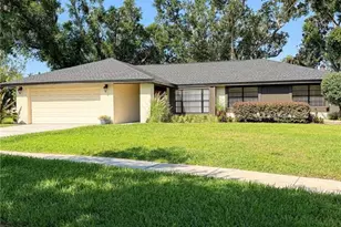 1315 Juniper Cir, Plant City, FL 33563 - Photo 5