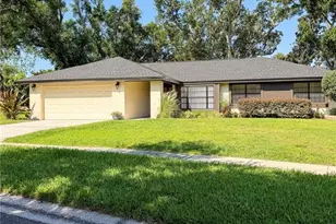 1315 Juniper Cir, Plant City, FL 33563 - Photo 3