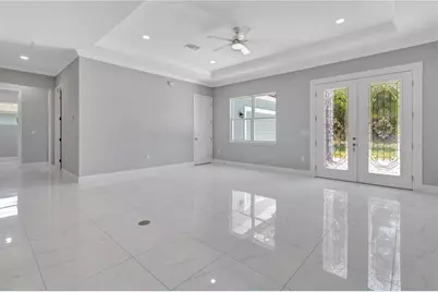 319 Water Shore Drive, Leesburg, FL 34748 - Photo 11