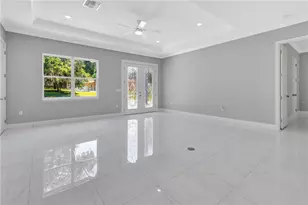 319 Water Shr Dr, Leesburg, FL 34748 - Photo 9