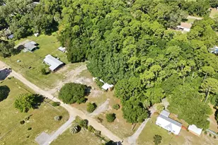 37807 Deerwoods Dr, Eustis, FL 32736 - Photo 7