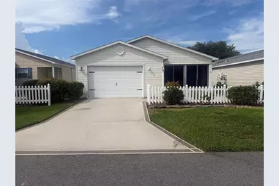 484 Hildalgo Drive, Lady Lake, FL 32159 - Photo 1