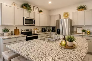 5311 Dragonfly Dr, Wildwood, FL 34785 - Photo 11