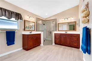842 Old Oaks Ln, Leesburg, FL 34748 - Photo 19