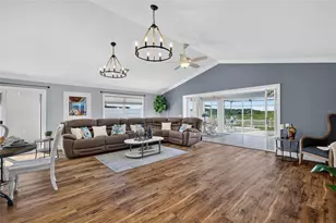 562 Avecilla Dr, The Villages, FL 32162 - Photo 19