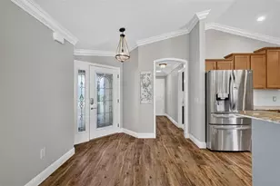 562 Avecilla Dr, The Villages, FL 32162 - Photo 7