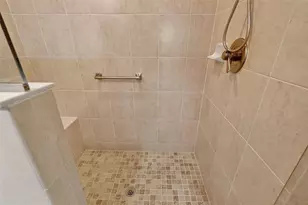 562 Avecilla Dr, The Villages, FL 32162 - Photo 25