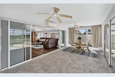 562 Avecilla Drive, The Villages, FL 32162 - Photo 37