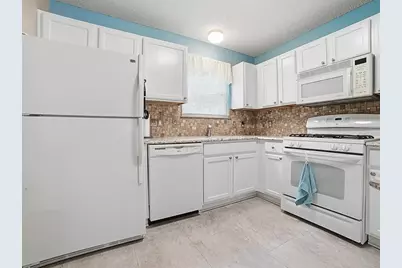 1070 Berkshire Place, The Villages, FL 32162 - Photo 7