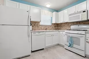 1070 Berkshire Pl, The Villages, FL 32162 - Photo 7