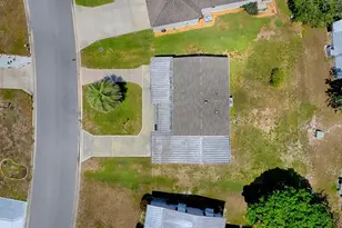 721 Sharon Dr, Lady Lake, FL 32159 - Photo 25