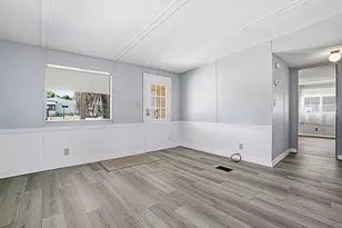 721 Sharon Dr, Lady Lake, FL 32159 - Photo 5