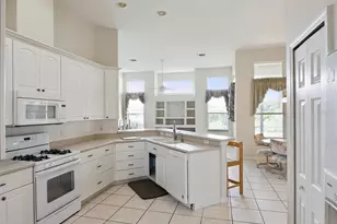 21606 King Henry Ave, Leesburg, FL 34748 - Photo 11