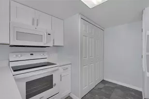 125 Australian Way, Davenport, FL 33897 - Photo 21