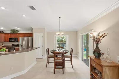 2252 Central Street, The Villages, FL 32162 - Photo 9