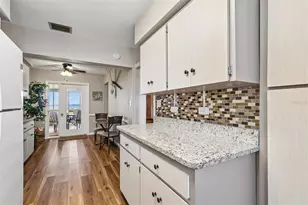 31929 Elizabeth Ln, Tavares, FL 32778 - Photo 19