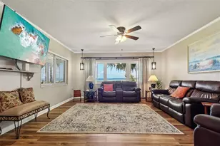 31929 Elizabeth Ln, Tavares, FL 32778 - Photo 9