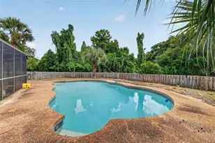 2085 Sussex Dr, Mount Dora, FL 32757 - Photo 39