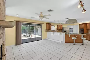 2085 Sussex Dr, Mount Dora, FL 32757 - Photo 23