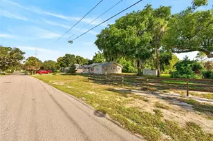 610 W Maud St, Tavares, FL 32778 - Photo 49