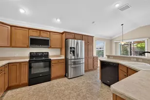 791 Enisgrove Way, The Villages, FL 32163 - Photo 5
