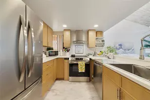 1051 S Highland St, Mount Dora, FL 32757 - Photo 5