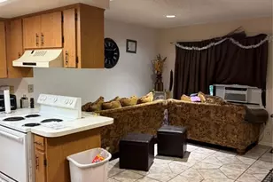421 Jennifer Ln, Eustis, FL 32726 - Photo 3
