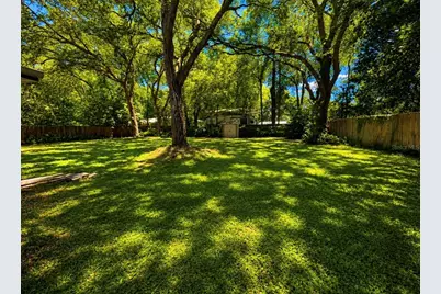 1116 E Winnemissett Avenue, Deland, FL 32724 - Photo 11