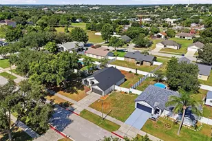 1040 Arbor Hill Cir, Minneola, FL 34715 - Photo 37