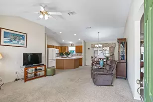 3025 Hobart Ct, The Villages, FL 32162 - Photo 9