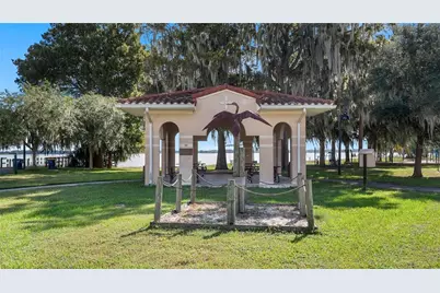 127 E Laurel Avenue, Howey in the Hills, FL 34737 - Photo 47