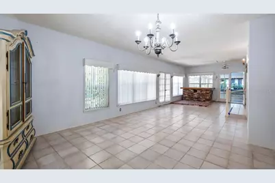 127 E Laurel Avenue, Howey in the Hills, FL 34737 - Photo 13
