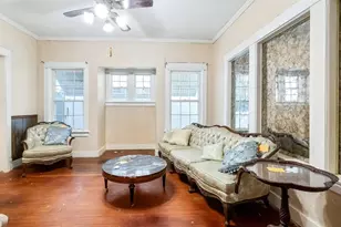 127 E Laurel Ave, Howey in the Hills, FL 34737 - Photo 3