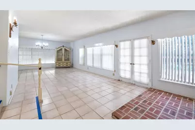 127 E Laurel Avenue, Howey in the Hills, FL 34737 - Photo 11