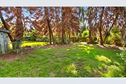 127 E Laurel Avenue, Howey in the Hills, FL 34737 - Photo 37