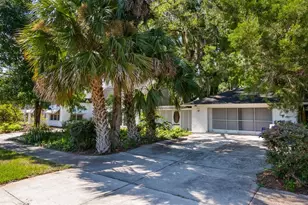 127 E Laurel Ave, Howey in the Hills, FL 34737 - Photo 5
