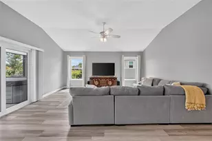 879 Morley Ave, The Villages, FL 34762 - Photo 11