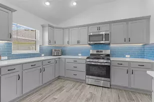 2231 Landrea Loop, The Villages, FL 32163 - Photo 15